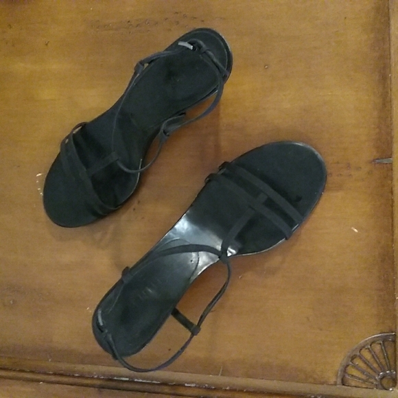 Vaneli  Heels - Picture 1 of 5